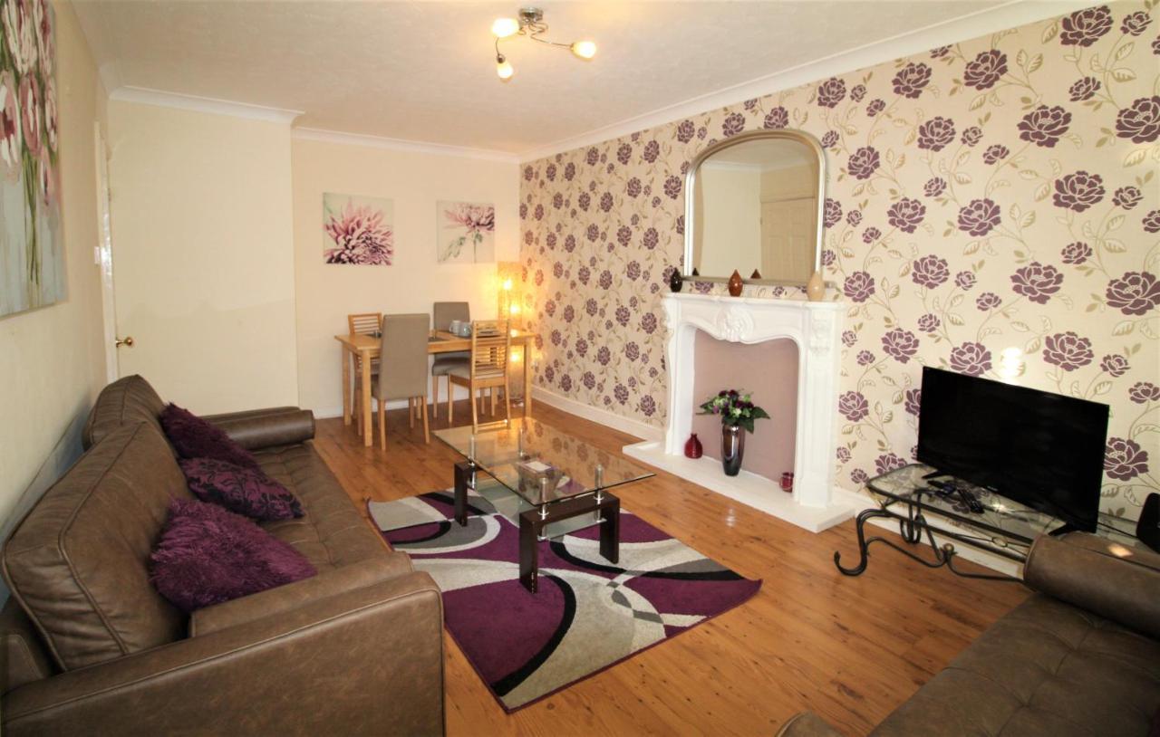 Doncaster - Boswell - Large Balcony Apartment - 2 Double Beds - 2 Bedrooms - Close To Town & Racecourse - Off Street Parking 2 Cars - Fast Wifi Exterior foto
